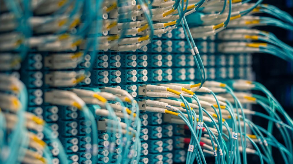 社内ネットワークでAIをオフライン稼働させる設計要件と中小企 — 関連イメージ2